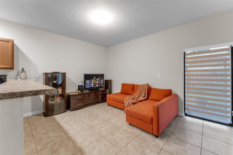 Купить таунхаус в Хомстед, Флорида 3 спальни, 130.25м2, № 2008613 - фото 4