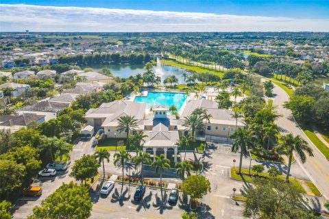 Купить таунхаус в Хомстед, Флорида 3 спальни, 130.25м2, № 2008613 - фото 20