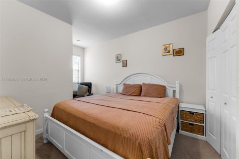 Купить таунхаус в Хомстед, Флорида 3 спальни, 130.25м2, № 2008613 - фото 11