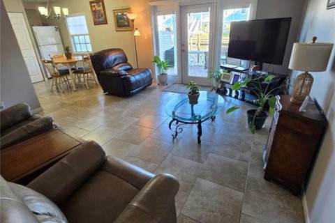 Condominio en venta en Saint Petersburg, Florida, 2 dormitorios, 76.64 m2 № 2210729 - foto 5