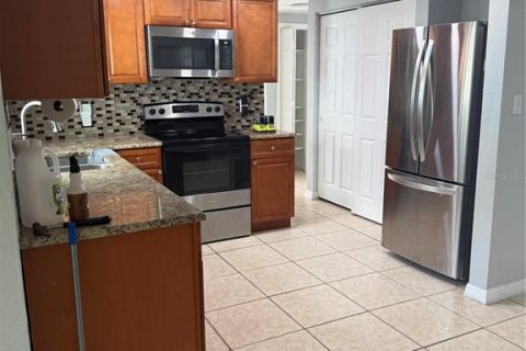 Villa ou maison à vendre à Port Richey, Floride: 3 chambres, 91.42 m2 № 2388798 - photo 6