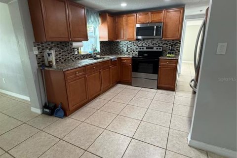 Villa ou maison à vendre à Port Richey, Floride: 3 chambres, 91.42 m2 № 2388798 - photo 3