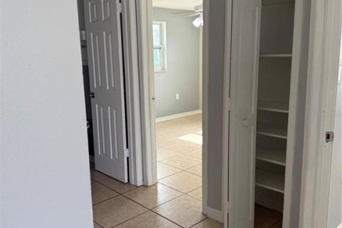 Villa ou maison à vendre à Port Richey, Floride: 3 chambres, 91.42 m2 № 2388798 - photo 5