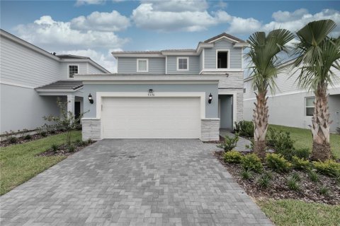 House in Davenport, Florida 5 bedrooms, 248.89 sq.m. № 1550531 - photo 1