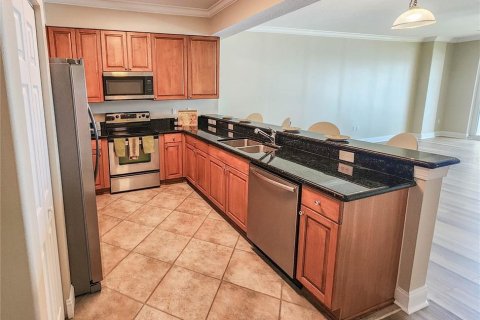 Condo in Palm Coast, Florida, 2 bedrooms  № 1902657 - photo 16