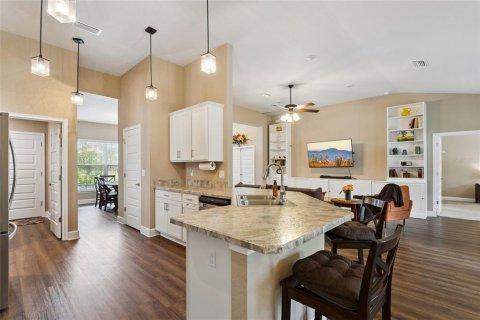 Villa ou maison à vendre à Weeki Wachee, Floride: 4 chambres, 216.09 m2 № 2273200 - photo 14