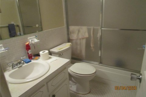 Condo in Saint Petersburg, Florida, 2 bedrooms  № 2143169 - photo 17