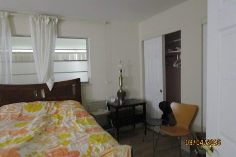Condo in Saint Petersburg, Florida, 2 bedrooms  № 2143169 - photo 20