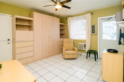 Купить коммерческую недвижимость в Холливуд, Флорида 165.55м2, № 1694431 - фото 30