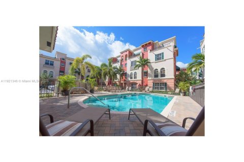 Townhouse in Fort Lauderdale, Florida 3 bedrooms, 165.37 sq.m. № 1975277 - photo 22