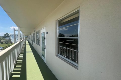 Купить кондоминиум в Дирфилд-Бич, Флорида 3 комнаты, 76.18м2, № 2175644 - фото 17