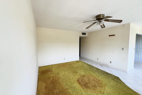 Купить кондоминиум в Дирфилд-Бич, Флорида 3 комнаты, 76.18м2, № 2175644 - фото 4