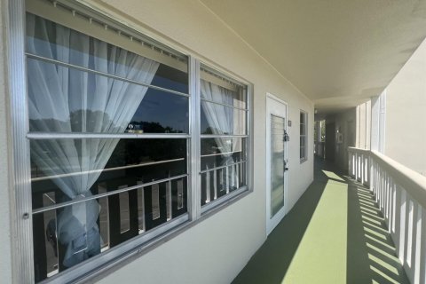 Купить кондоминиум в Дирфилд-Бич, Флорида 3 комнаты, 76.18м2, № 2175644 - фото 15