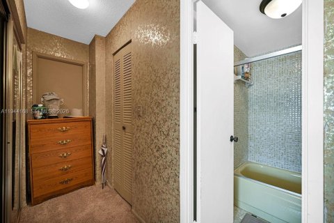 Copropriété à vendre à Miami Beach, Floride: 2 chambres, 135.17 m2 № 2001324 - photo 15