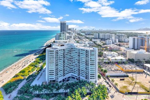 Copropriété à vendre à Miami Beach, Floride: 2 chambres, 135.17 m2 № 2001324 - photo 2