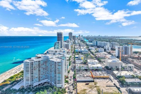 Copropriété à vendre à Miami Beach, Floride: 2 chambres, 135.17 m2 № 2001324 - photo 7