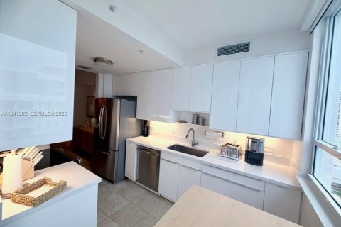 Снять в аренду кондоминиум в Майами, Флорида 2 спальни, 118.91м2, № 2003490 - фото 10