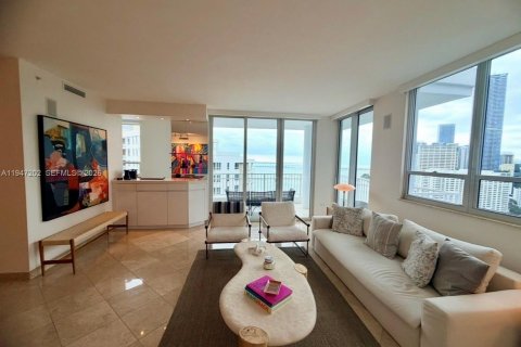 Снять в аренду кондоминиум в Майами, Флорида 2 спальни, 118.91м2, № 2003490 - фото 17