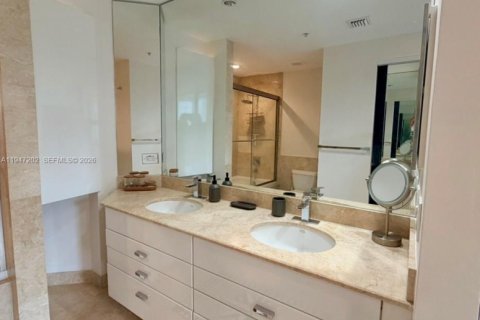 Снять в аренду кондоминиум в Майами, Флорида 2 спальни, 118.91м2, № 2003490 - фото 27