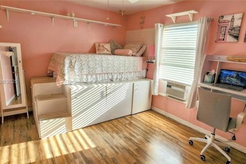 Casa en venta en Lehigh Acres, Florida, 3 dormitorios, 166.3 m2 № 1930386 - foto 15