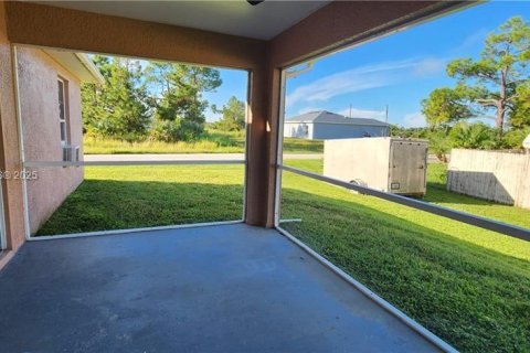 Casa en venta en Lehigh Acres, Florida, 3 dormitorios, 166.3 m2 № 1930386 - foto 22