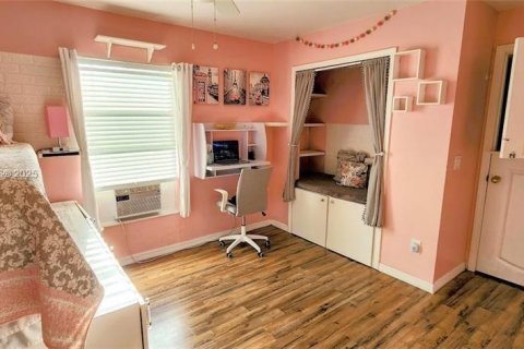 Casa en venta en Lehigh Acres, Florida, 3 dormitorios, 166.3 m2 № 1930386 - foto 16