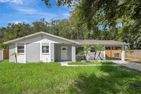 Casa en Tampa, Florida 3 dormitorios, 98.48 m2 № 2381339
