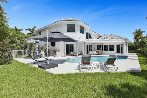 House in Boca Raton, Florida 6 bedrooms, 390.28 sq.m. № 2023056 - photo 4