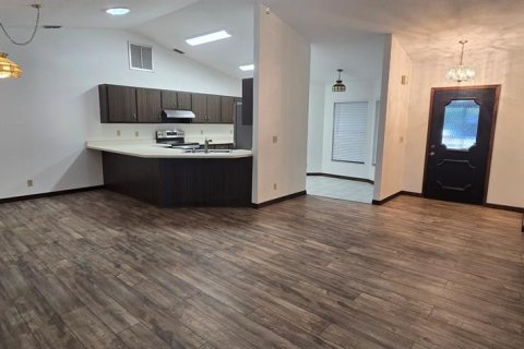 Villa ou maison à louer à Ocala, Floride: 3 chambres, 138.42 m2 № 2418922 - photo 14