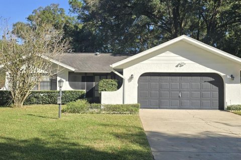 Villa ou maison à Ocala, Floride 3 chambres, 138.42 m2 № 2418922