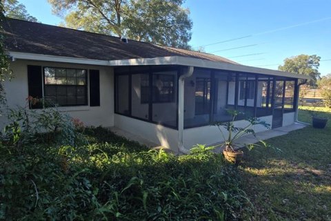 Villa ou maison à louer à Ocala, Floride: 3 chambres, 138.42 m2 № 2418922 - photo 3