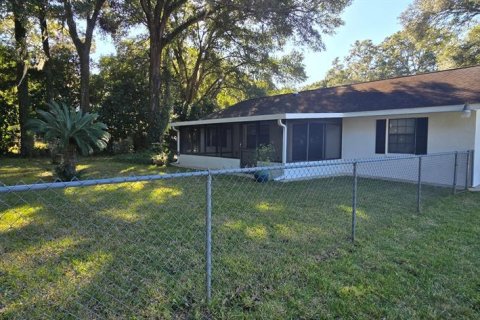Villa ou maison à louer à Ocala, Floride: 3 chambres, 138.42 m2 № 2418922 - photo 2
