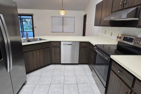 Villa ou maison à louer à Ocala, Floride: 3 chambres, 138.42 m2 № 2418922 - photo 7