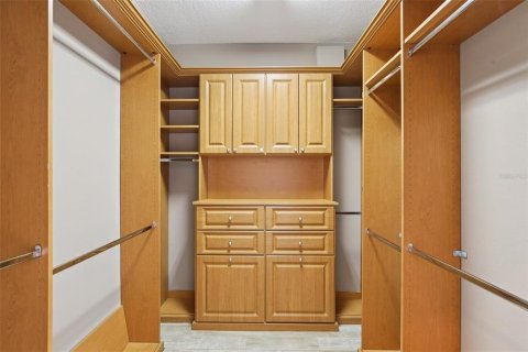 Купить виллу или дом в Тампа, Флорида 12 комнат, 306.02м2, № 1916223 - фото 26