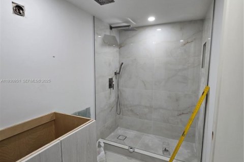 Apartamento en alquiler en Hialeah, Florida, 3 dormitorios, 120.4 m2 № 1990081 - foto 6