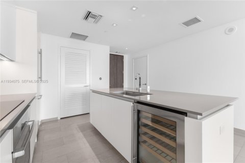 Купить кондоминиум в Майами, Флорида 1 спальня, 75.25м2, № 1992824 - фото 8