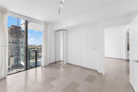 Купить кондоминиум в Майами, Флорида 1 спальня, 75.25м2, № 1992824 - фото 17