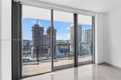 Купить кондоминиум в Майами, Флорида 1 спальня, 75.25м2, № 1992824 - фото 12