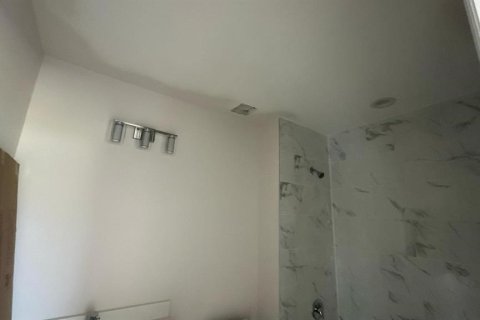 Immobilier commercial à vendre à Port Charlotte, Floride: 6 chambres, 215.9 m2 № 2148037 - photo 9