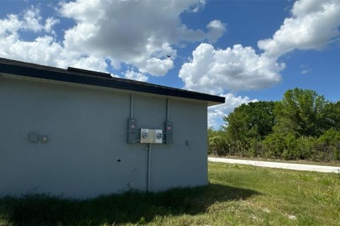 Immobilier commercial à vendre à Port Charlotte, Floride: 6 chambres, 215.9 m2 № 2148037 - photo 4