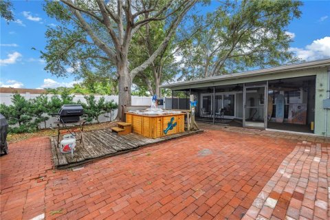 House in Largo, Florida 4 bedrooms, 185.9 sq.m. № 1751198 - photo 26
