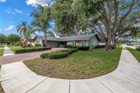 House in Largo, Florida 4 bedrooms, 185.9 sq.m. № 1751198 - photo 19