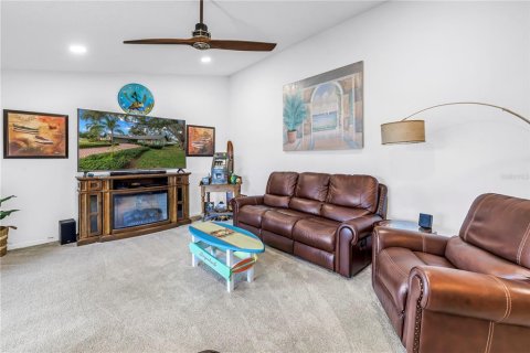 House in Largo, Florida 4 bedrooms, 185.9 sq.m. № 1751198 - photo 13