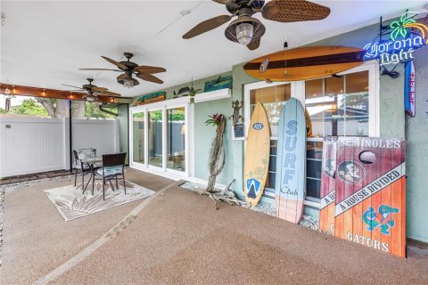 House in Largo, Florida 4 bedrooms, 185.9 sq.m. № 1751198 - photo 16