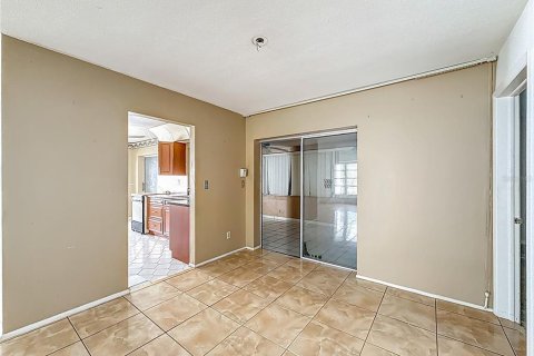 House in Lauderdale Lakes, Florida 2 bedrooms, 126.81 sq.m. № 1851682 - photo 16