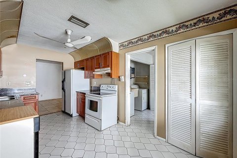 House in Lauderdale Lakes, Florida 2 bedrooms, 126.81 sq.m. № 1851682 - photo 23