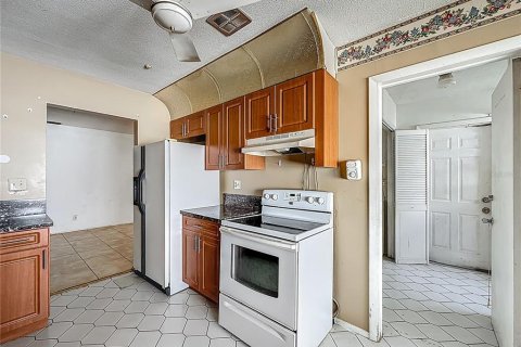 House in Lauderdale Lakes, Florida 2 bedrooms, 126.81 sq.m. № 1851682 - photo 22