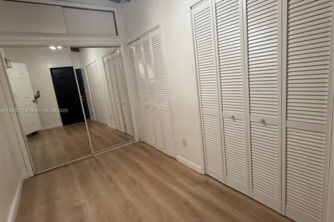 Снять в аренду виллу или дом в Майами, Флорида 3 спальни, 189.24м2, № 1949037 - фото 29