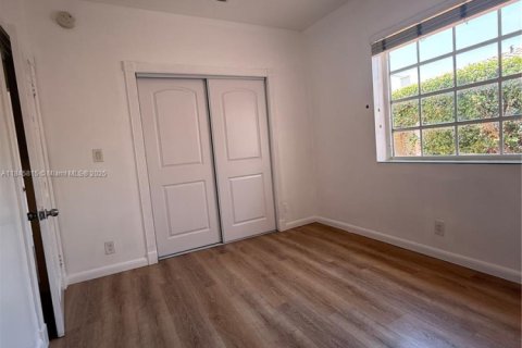 Снять в аренду виллу или дом в Майами, Флорида 3 спальни, 189.24м2, № 1949037 - фото 19