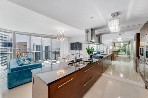 Купить кондоминиум в Майами, Флорида 2 спальни, 151.71м2, № 1780090 - фото 7